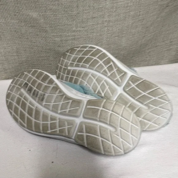 Oofos slipper - Picture 3 of 5